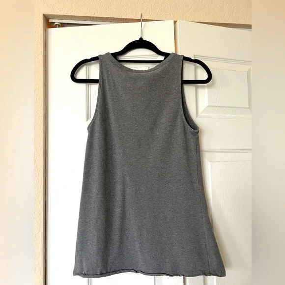 Plus Size Torrid 00 Grey Tank Top - Picture 2 of 3